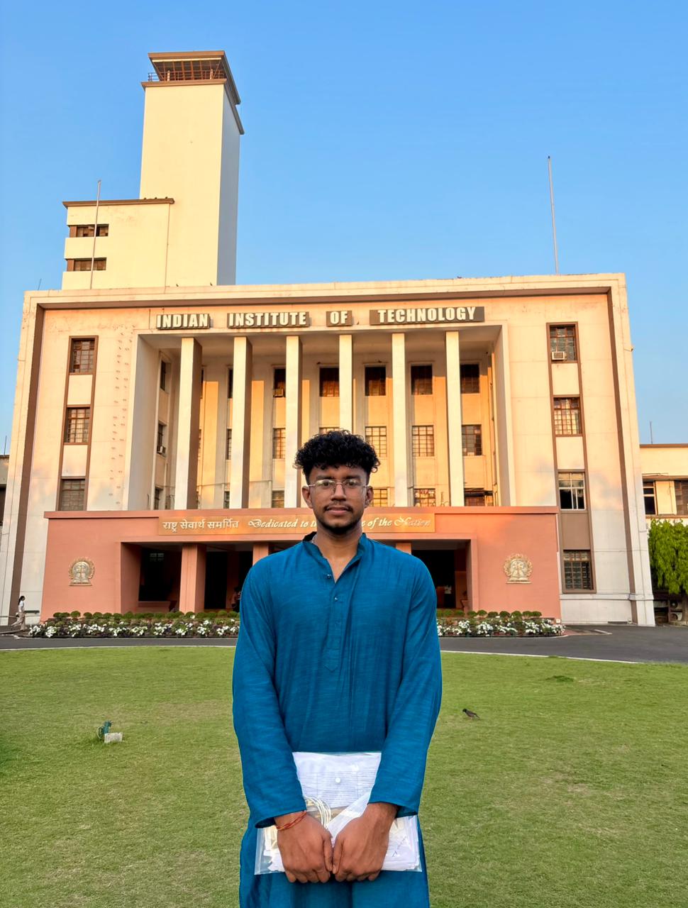 Arya Vats (Batch 2025–27) Showcases Parliamentary Debate Skills at SANSAD 2.0, IIT Kharagpur